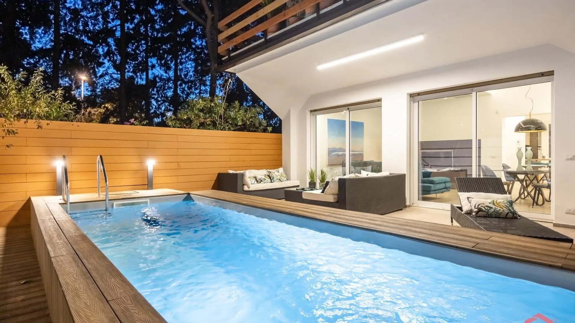 Appartamento In Villa Con Piscina Privata Παλέρμο
